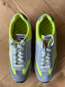 KangaROOS Running Athletic Shoe Neon Yellow Zipper Pocket Vintage Size 8 UK 6