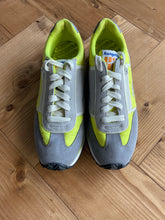 Load image into Gallery viewer, KangaROOS Running Athletic Shoe Neon Yellow Zipper Pocket Vintage Size 8 UK 6

