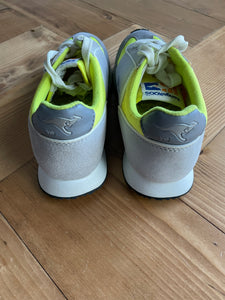 KangaROOS Running Athletic Shoe Neon Yellow Zipper Pocket Vintage Size 8 UK 6